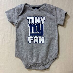 New York Giants NYG Baby Onesie 3-6 Mo Football Infant Tiny NY Fan Gray Blue NFL